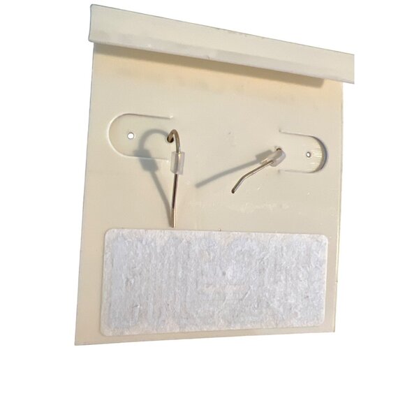 Kenneth Cole New York Black Glass Dangle Earrings Gold Tone Faceted 1.5" New - Picture 3 of 4